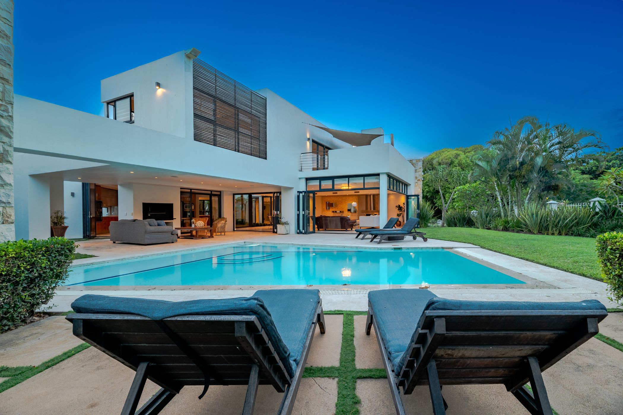 Double-storey house for sale in uMhlanga Rocks - 1ND1601090