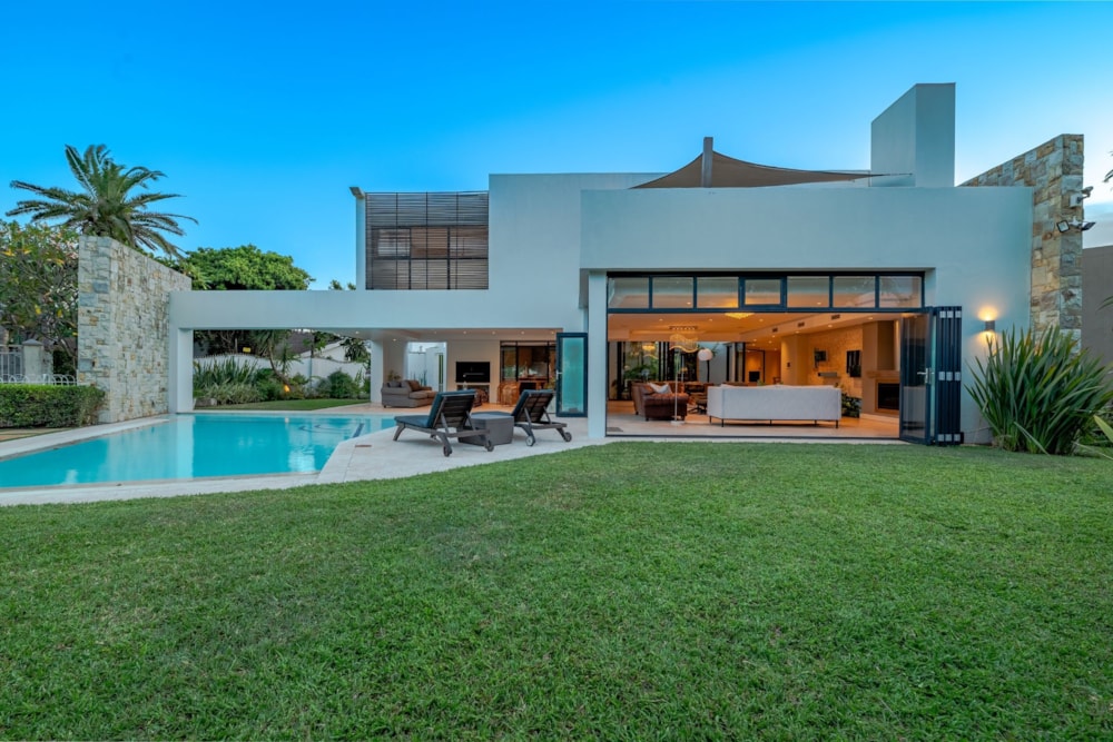 Double-storey house for sale in uMhlanga Rocks - 1ND1601090