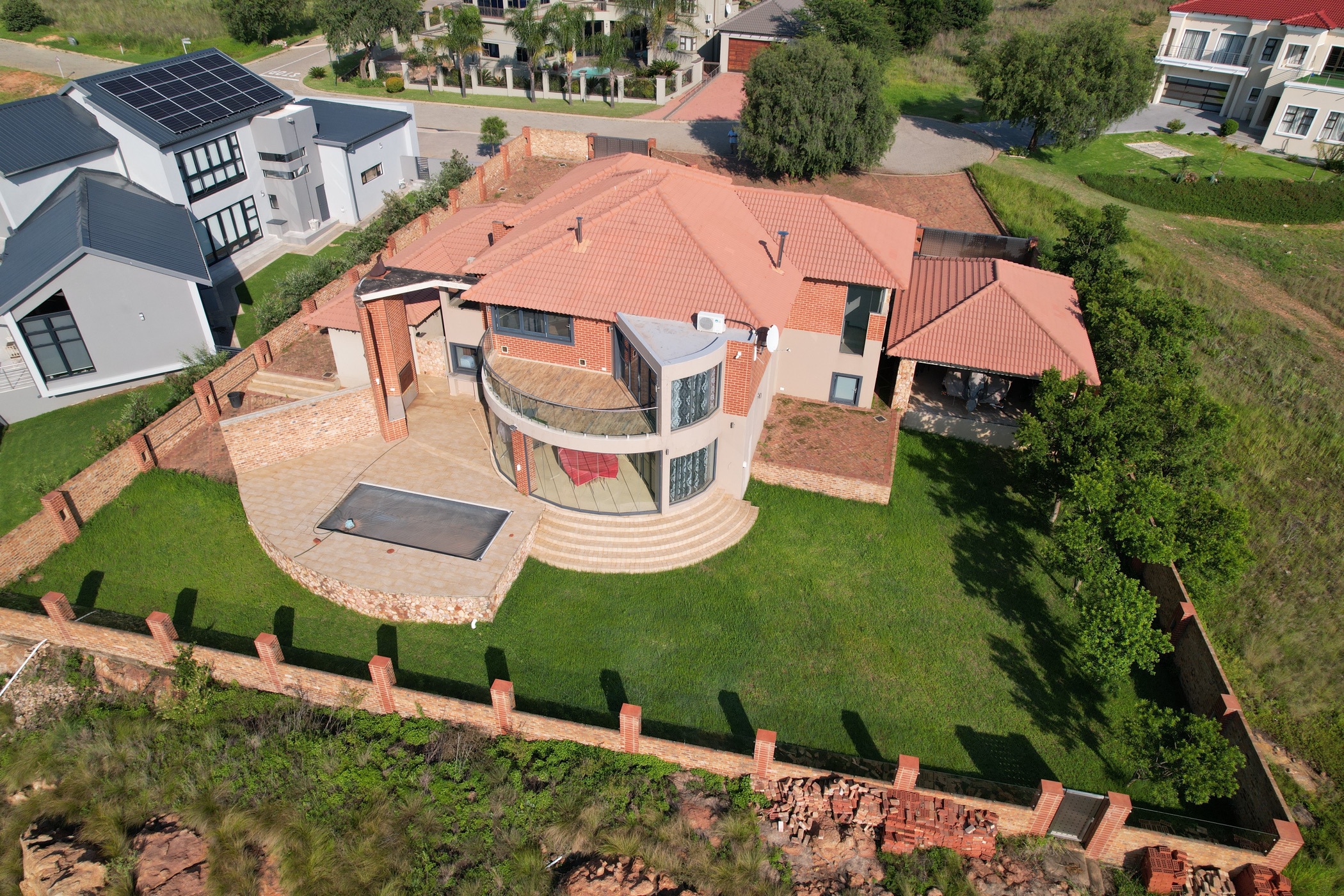 Security estate home for sale in Aquavista Mountain Estate - PRN1525340