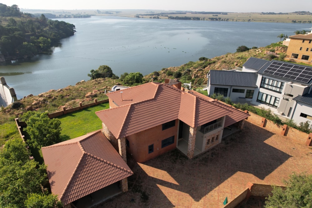 Security estate home for sale in Aquavista Mountain Estate - PRN1525340