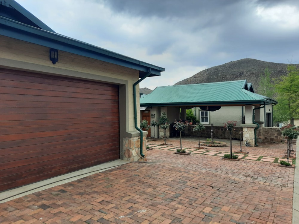 House for sale in Dullstroom - 1DS1694369