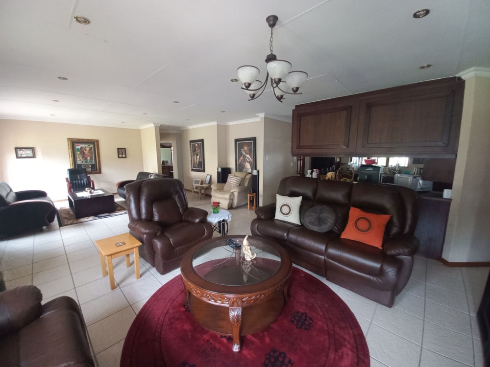 House for sale in La Provence - 1BTH1647334