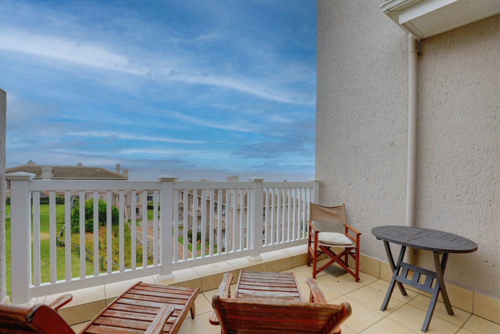 Apartment for sale in Pinnacle Point Golf Estate - 1MB1600606