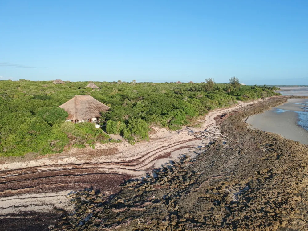 Beachfront villa for sale in Vilanculos, Mozambique - 3MQ1593195