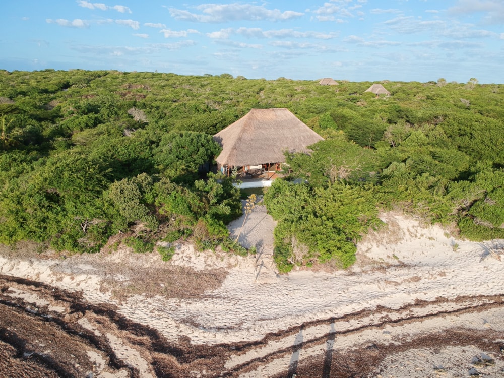 Beachfront villa for sale in Vilanculos, Mozambique - 3MQ1593195