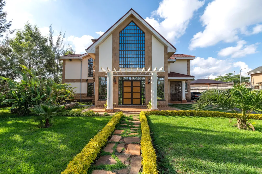 Double-storey house let in Karen, Kenya - 3KE1703042 Double-storey house let in Karen, Kenya - 3KE1703042