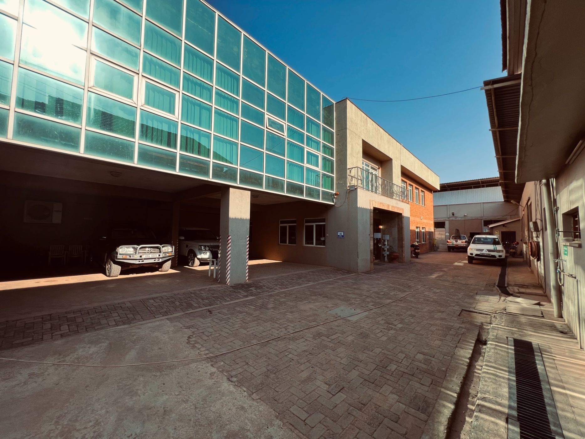Commercial industrial property let in Bugolobi, Uganda - 3UG1598054