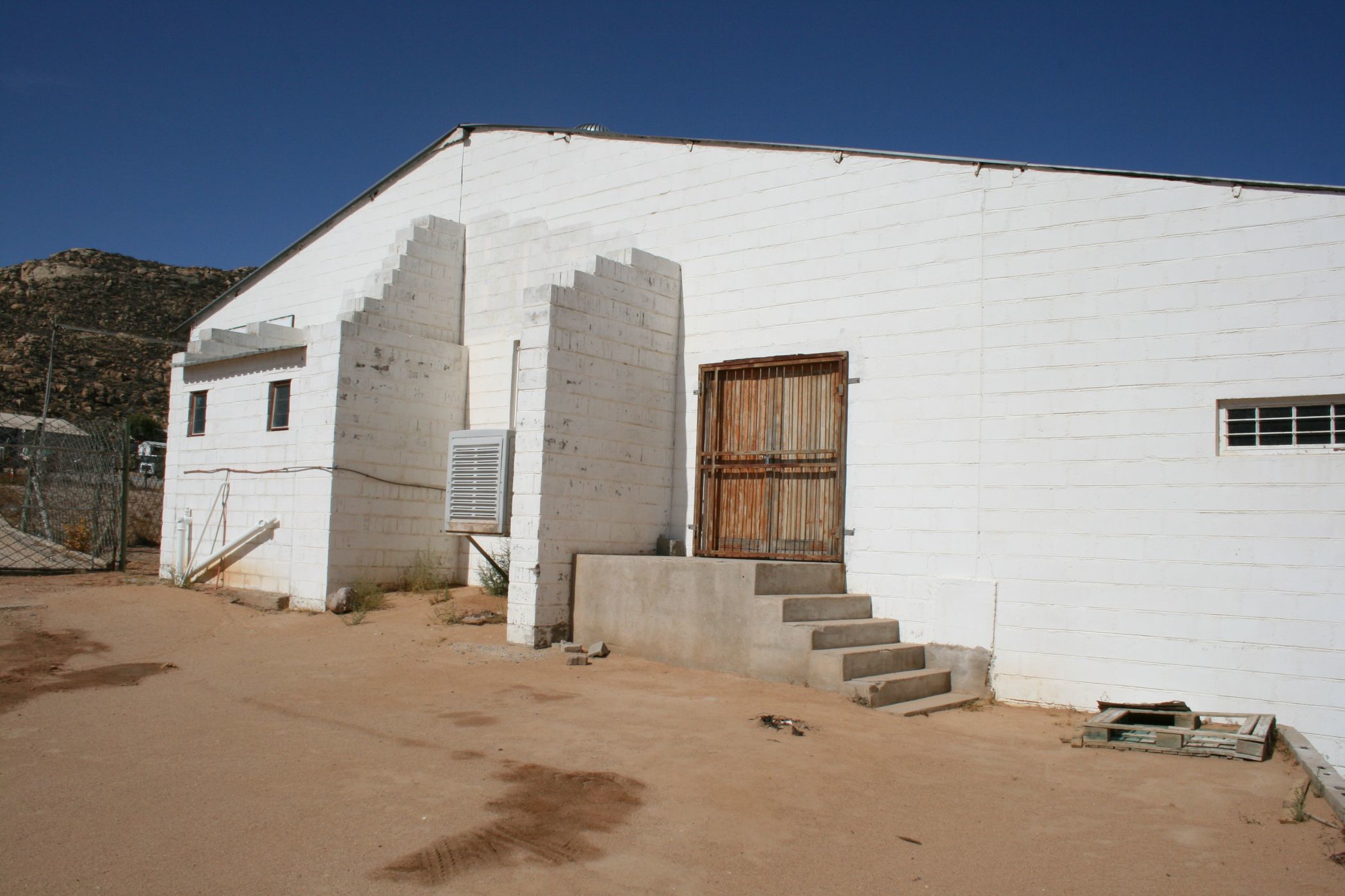 Commercial Building to rent in Springbok - 1NA1696789