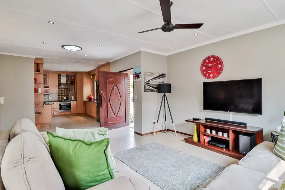 House let in New Market Park - 1GV1722121 House let in New Market Park - 1GV1722121