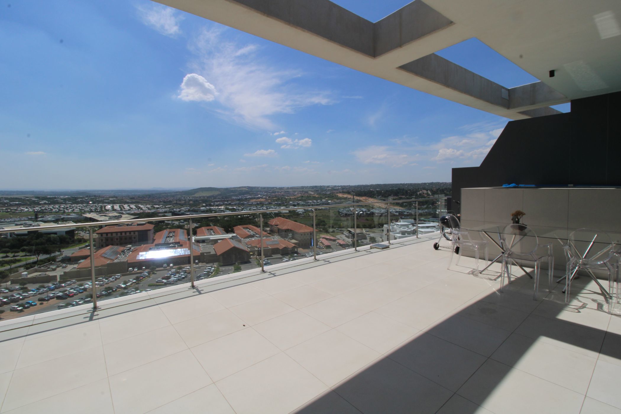 Apartment let in Waterfall, Midrand - MDL1672908