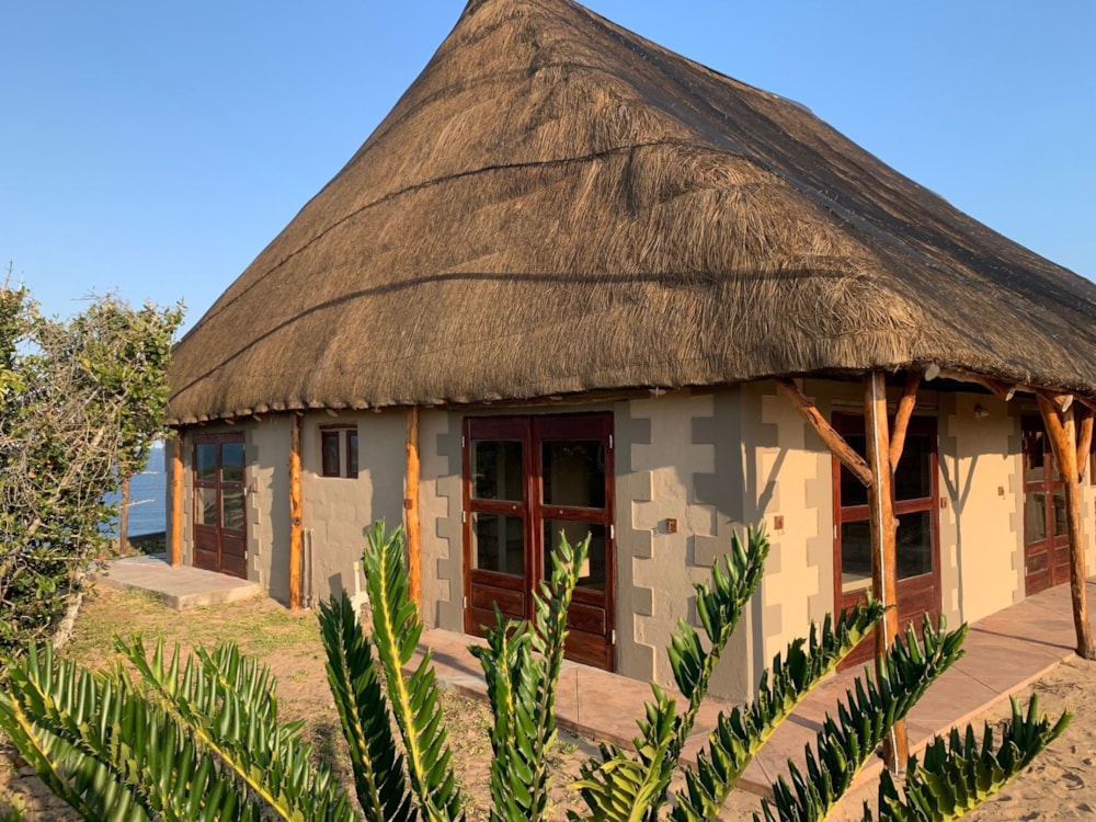 Beachfront villa for sale in Inharrime, Mozambique - 3MQ1599331