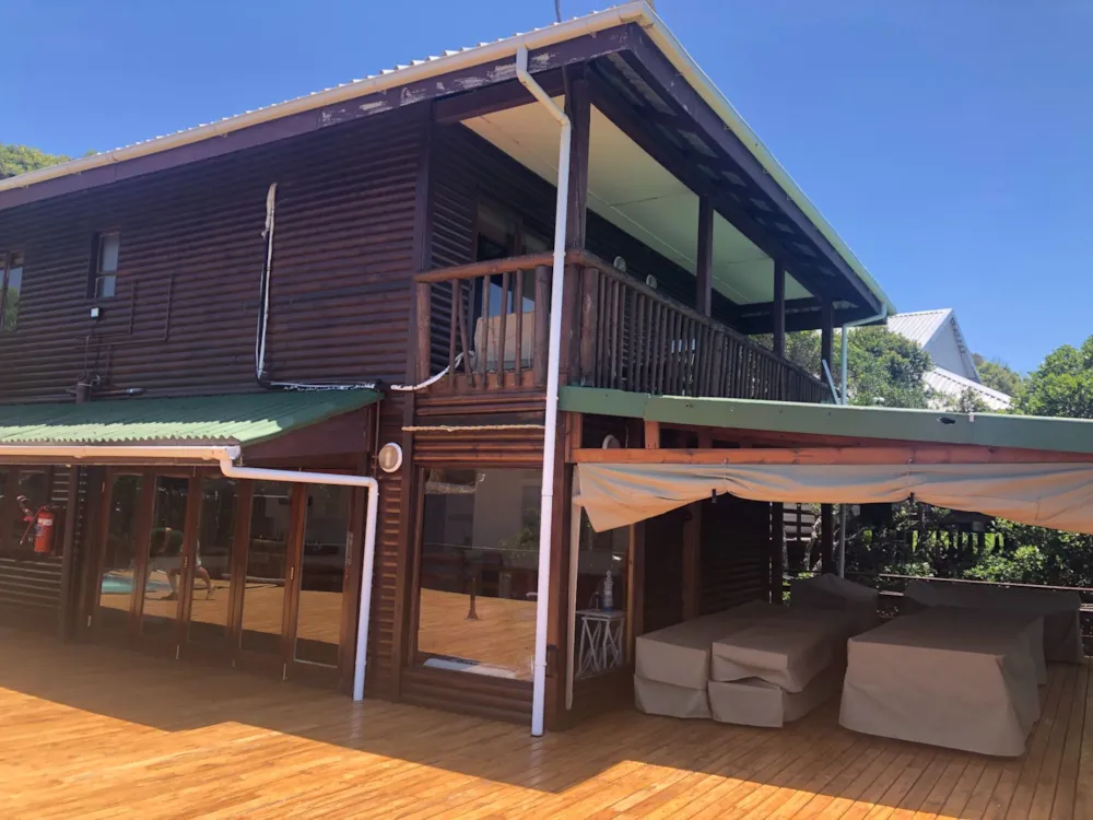 Beachfront villa for sale in Ponta Malongane, Mozambique - 3MQ1599337