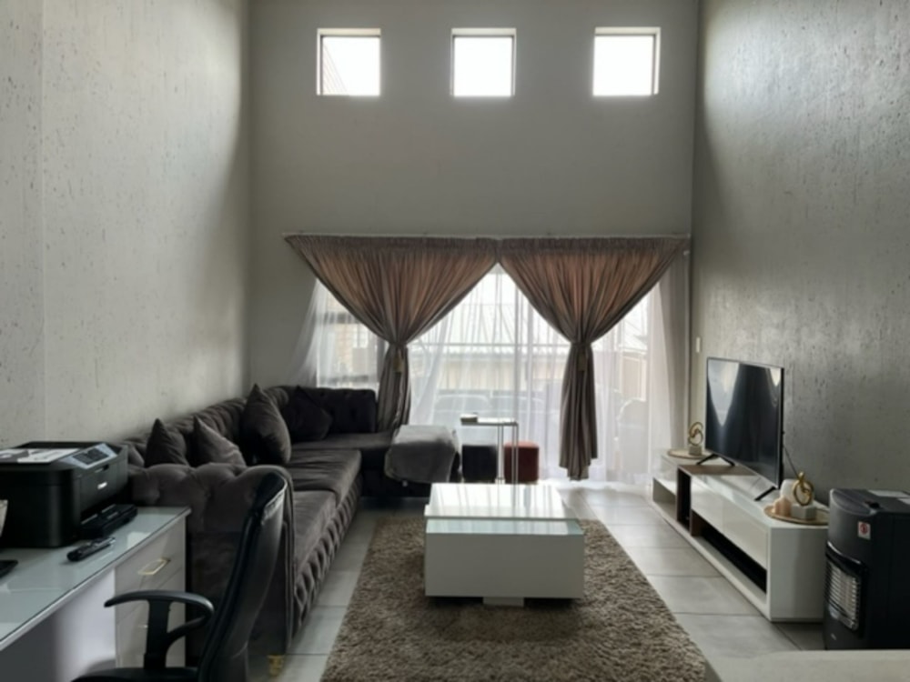 Townhouse for sale in Jansen Park - BOK1618207