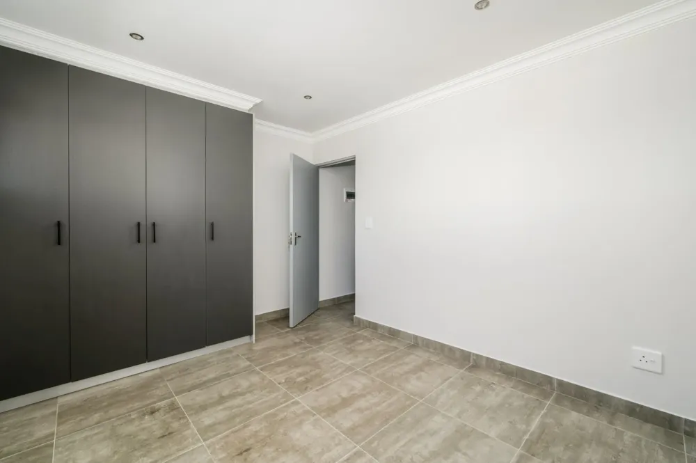 Semi-detached house for sale in Rowallan Park - 1PLZ1599580