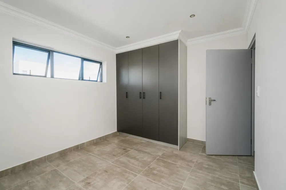Double-storey house for sale in Rowallan Park - 1PLZ1599731