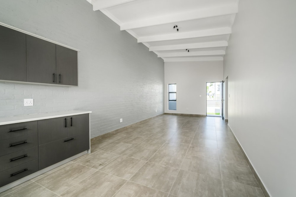 House for sale in Rowallan Park - 1PLZ1599877 House for sale in Rowallan Park - 1PLZ1599877