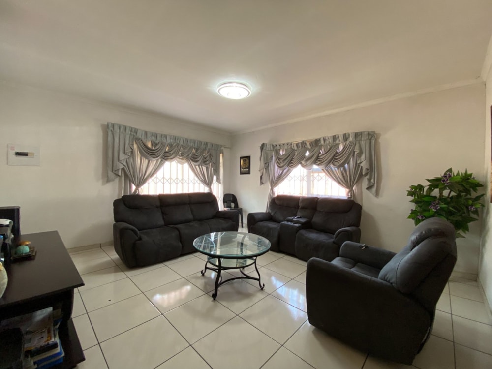 House for sale in Golden Gardens, Sebokeng - 1VT1750984