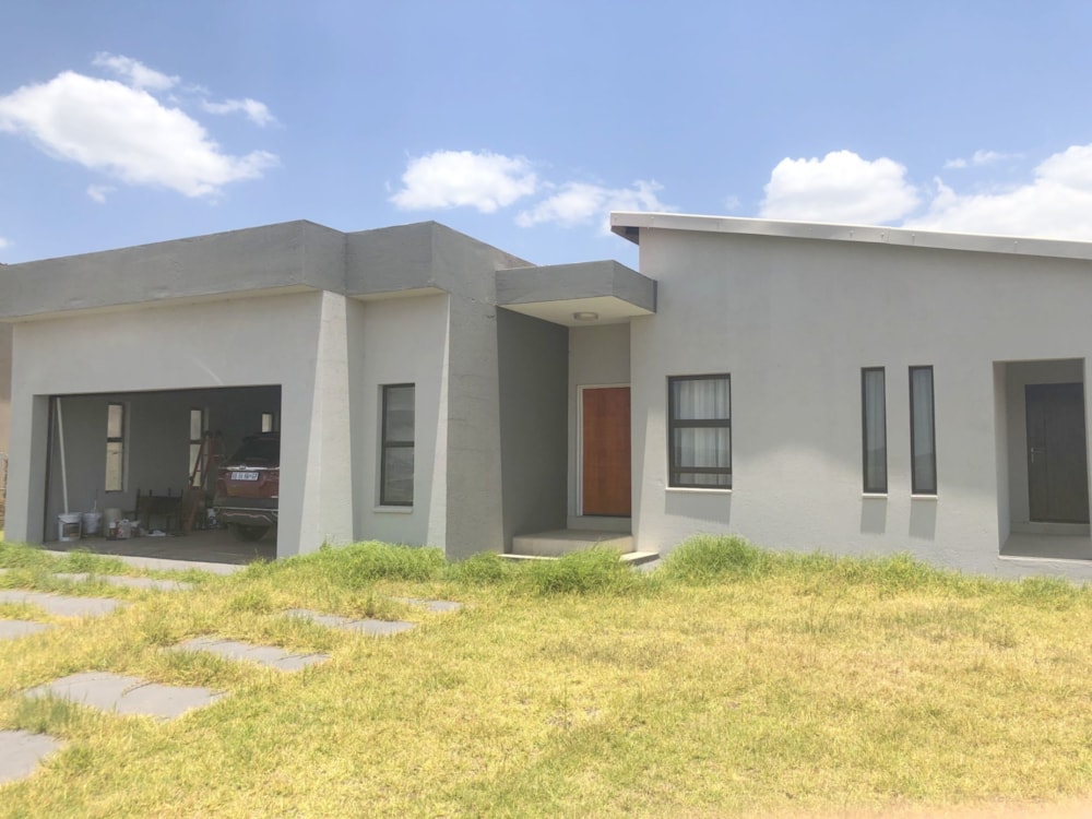 Security estate home for sale in Summer Place Estate - PRN1600522