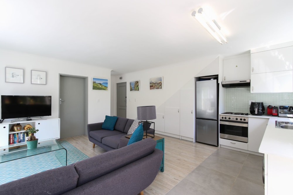 Apartment to rent in Sea Point - ASL1729604