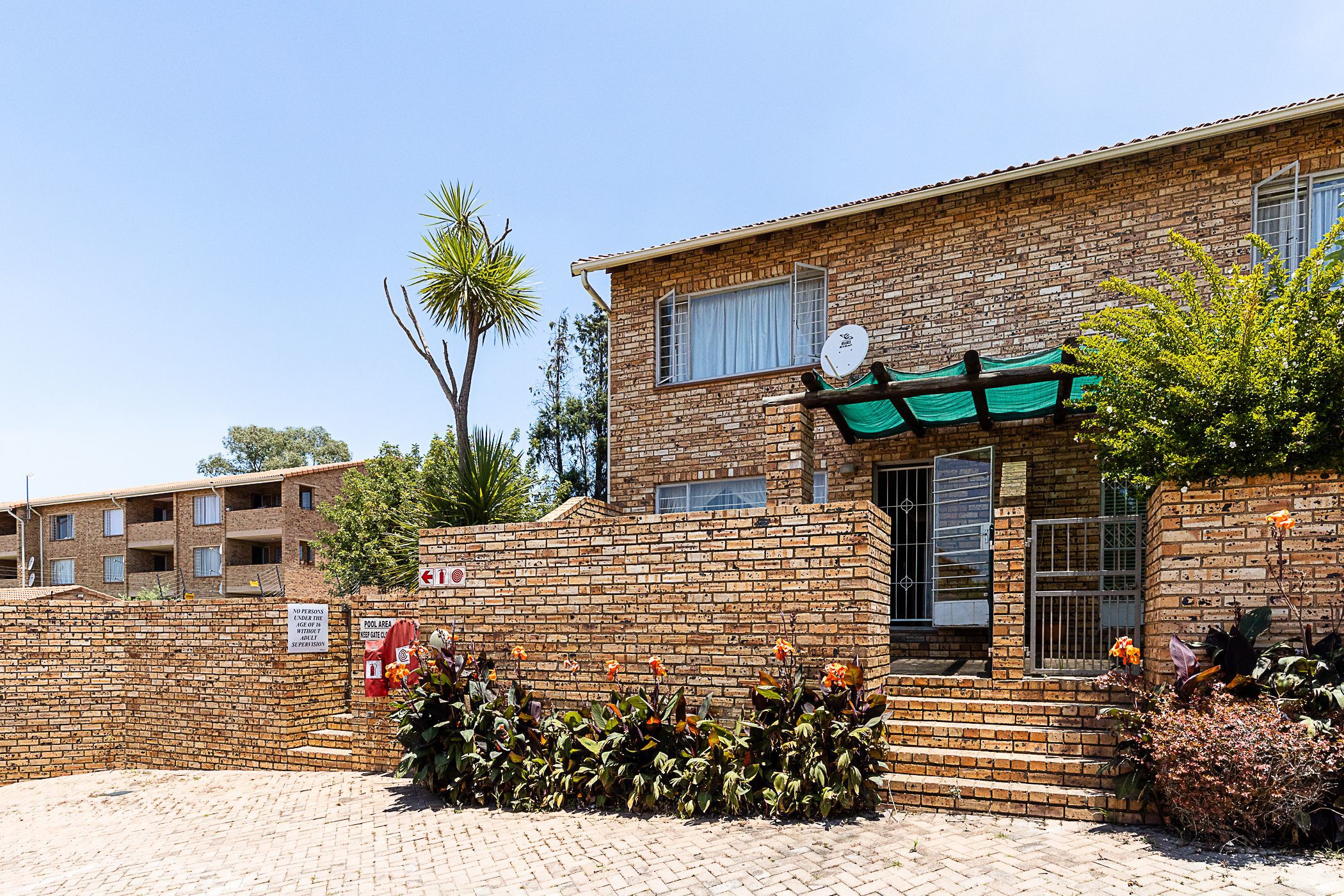 Townhouse for sale in Sundowner - RAN1599133