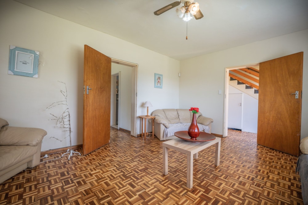 Double-storey house for sale in Sunnyside, Grahamstown, Makhanda - 1GC1746264 Double-storey house for sale in Sunnyside, Grahamstown, Makhanda - 1GC1746264