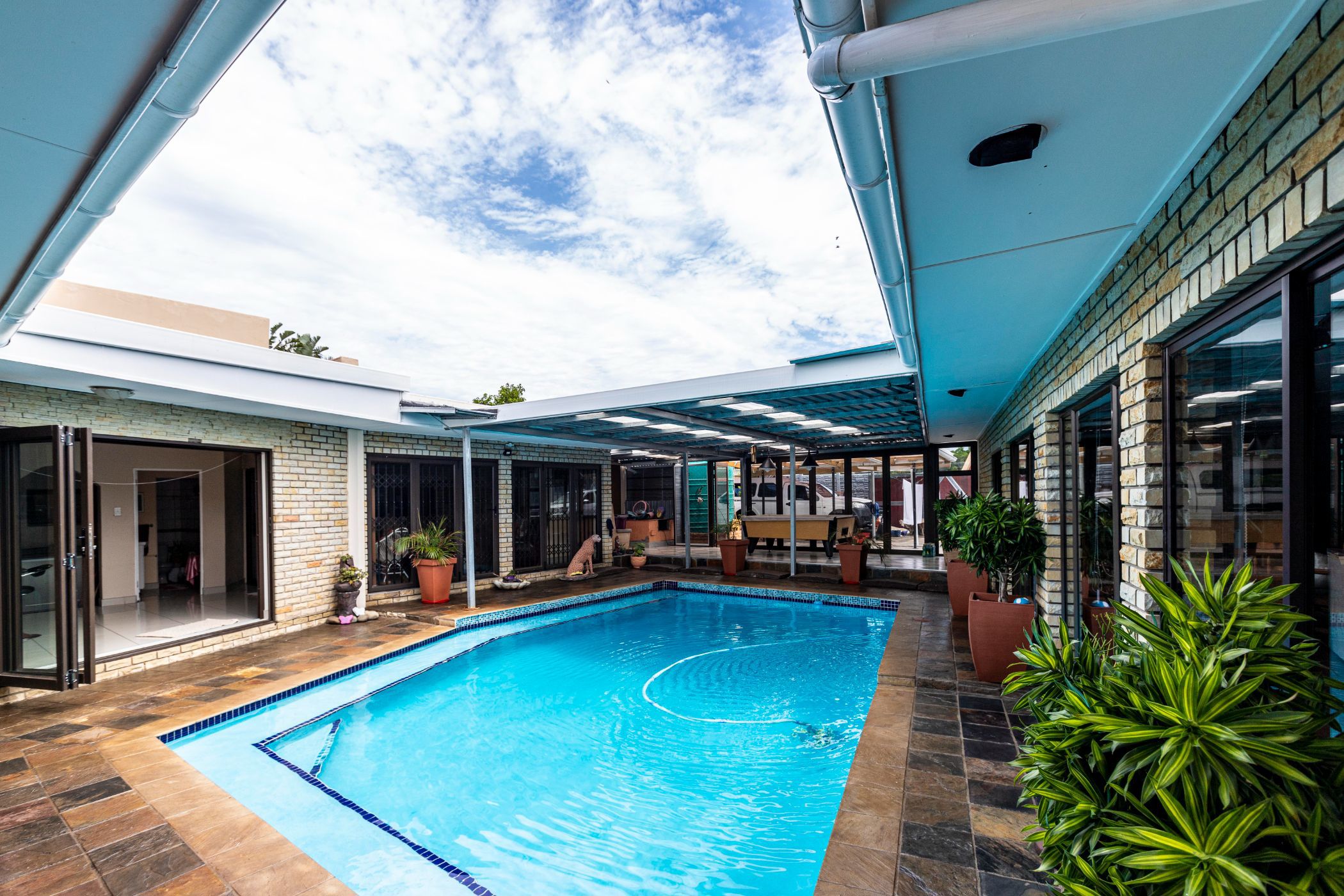 House for sale in Bonnie Doon - 1EZ1701952