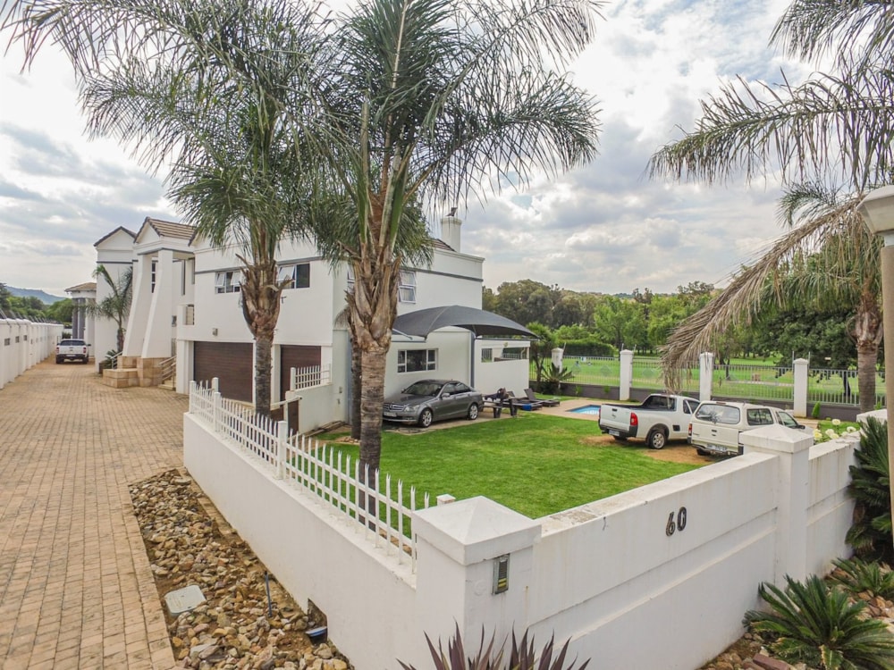 Security complex home sold in New Redruth - 1AB1598051 Security complex home sold in New Redruth - 1AB1598051