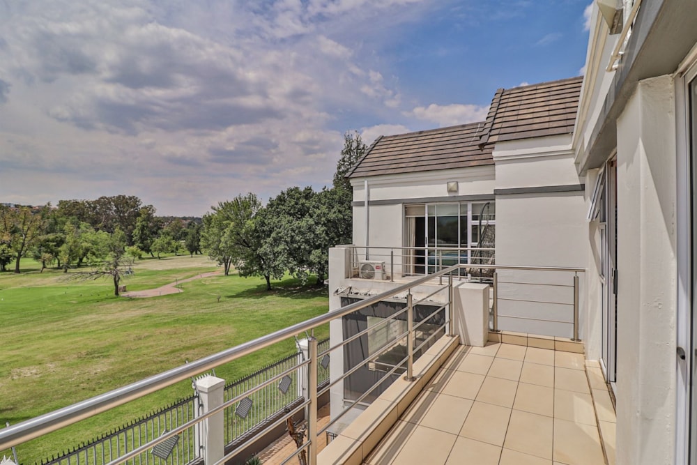 Security complex home sold in New Redruth - 1AB1598051 Security complex home sold in New Redruth - 1AB1598051