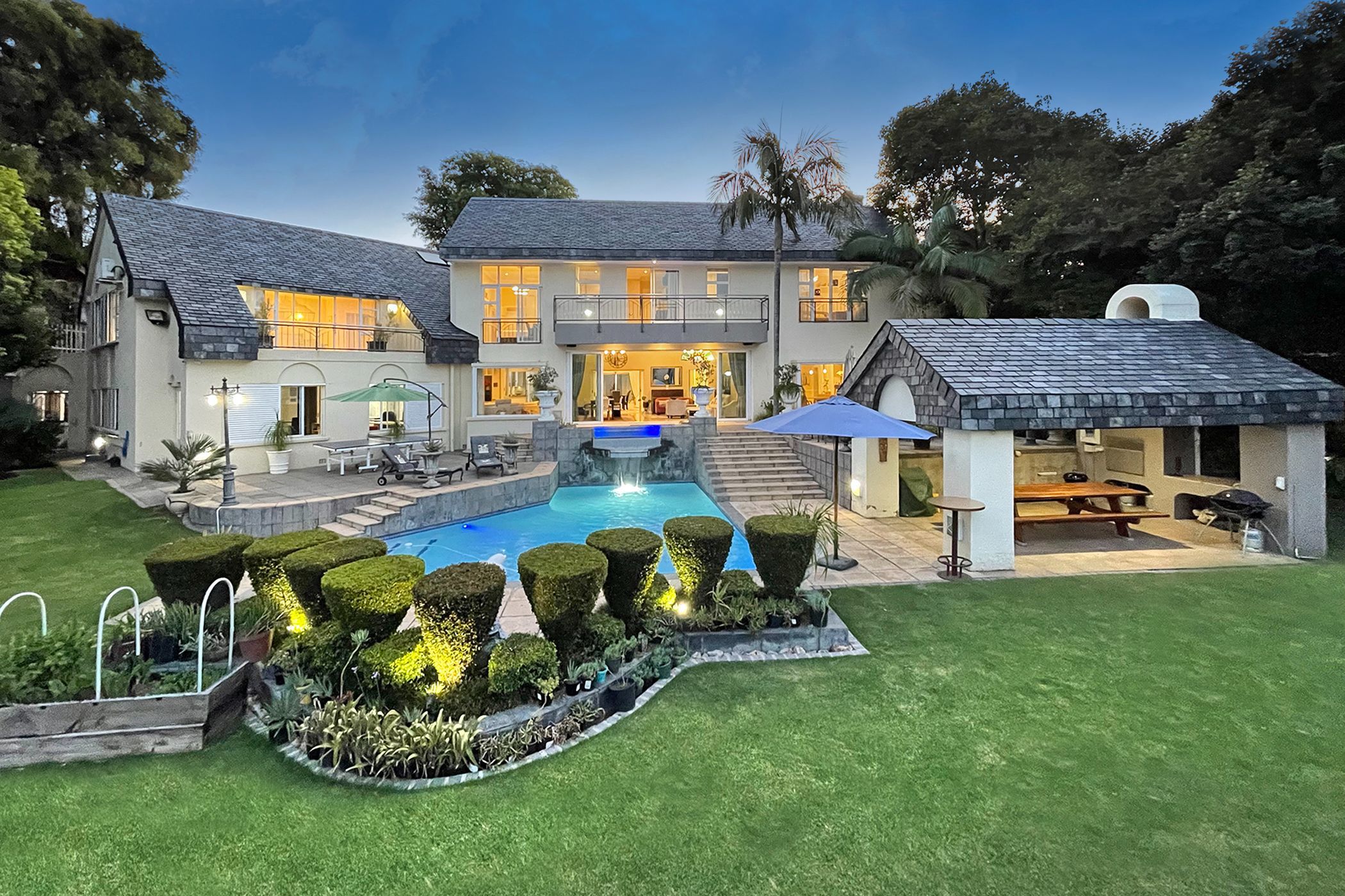 Double-storey house for sale in Sandhurst - HP1677045