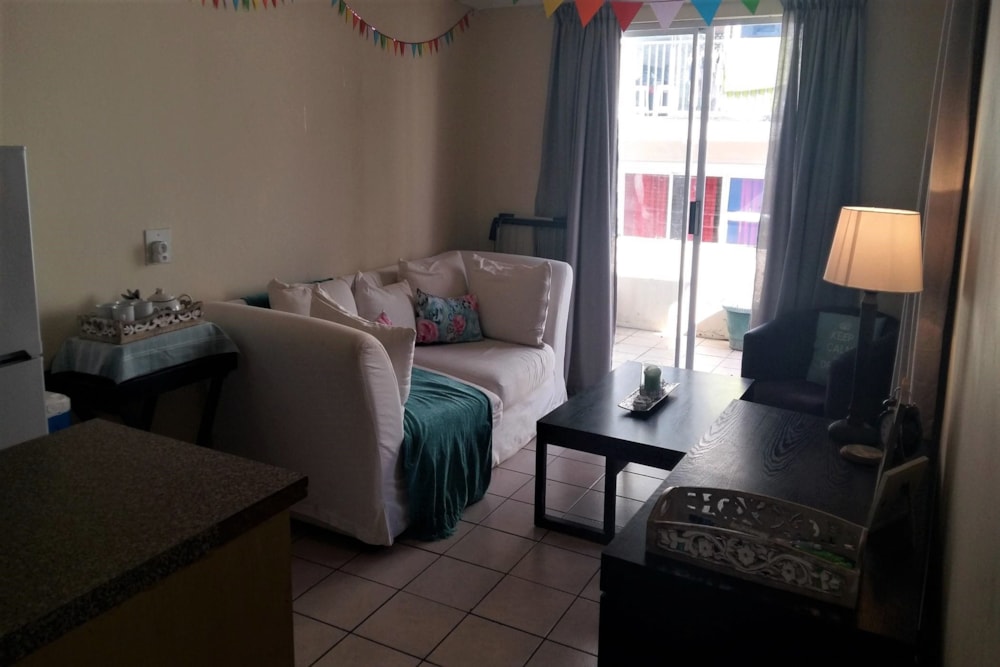 Apartment let in Grahamstown Central (Makhanda Central)  - 1GC1710791 Apartment let in Grahamstown Central (Makhanda Central)  - 1GC1710791