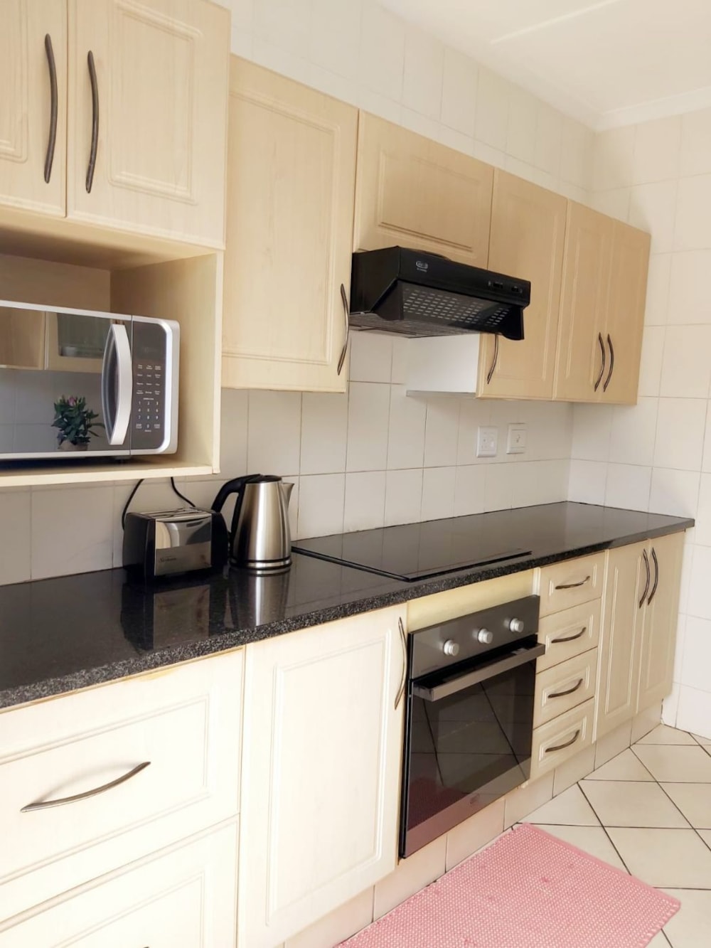 Security complex home let in Arboretum, Richards Bay - 1RY1699730 Security complex home let in Arboretum, Richards Bay - 1RY1699730