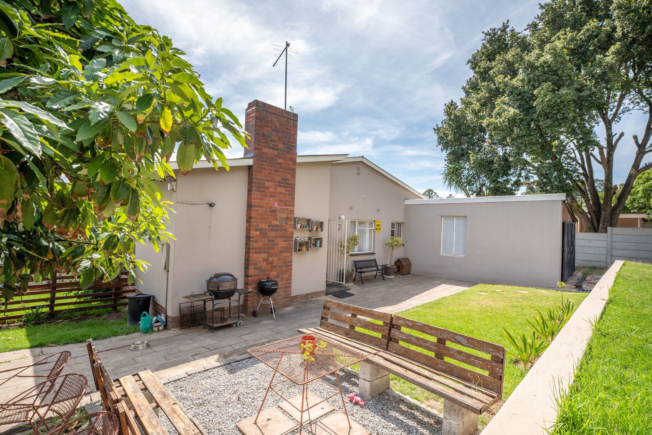 Single-storey house for sale in Fort England - 1GC1747406