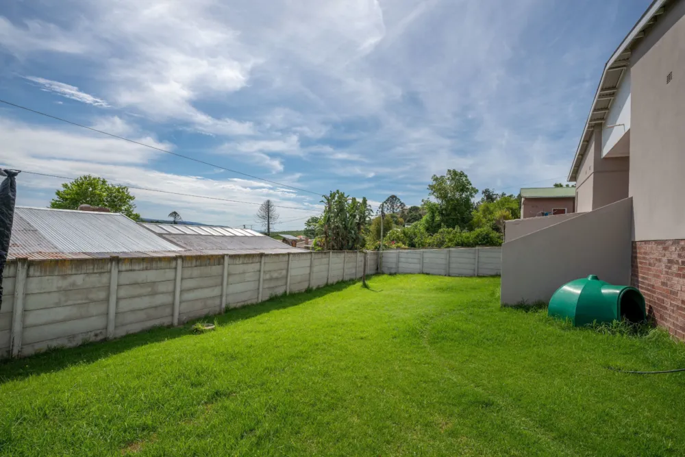 Single-storey house for sale in Fort England - 1GC1747406