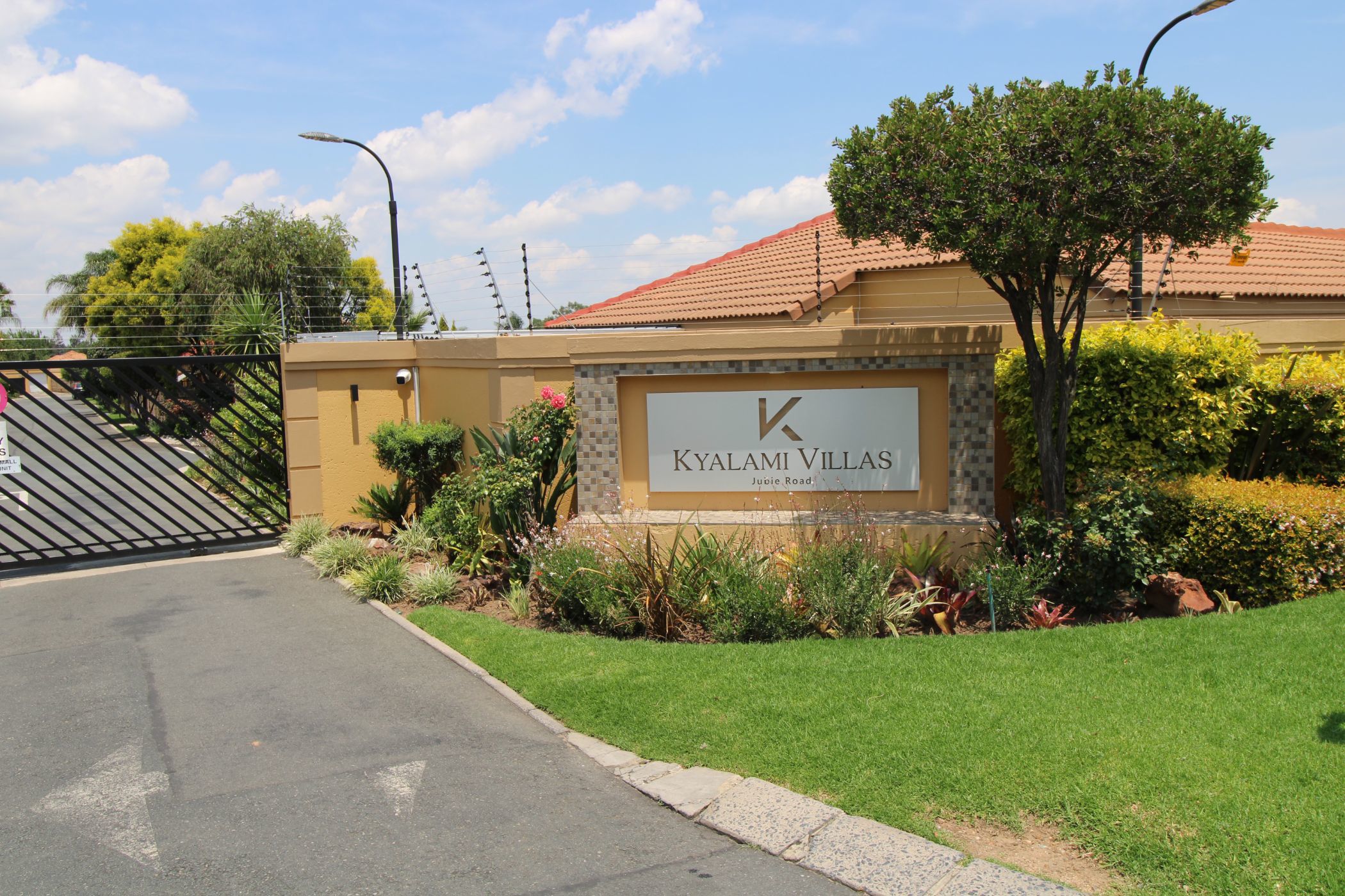 Single-storey cluster let in Barbeque Downs - MDL1716288