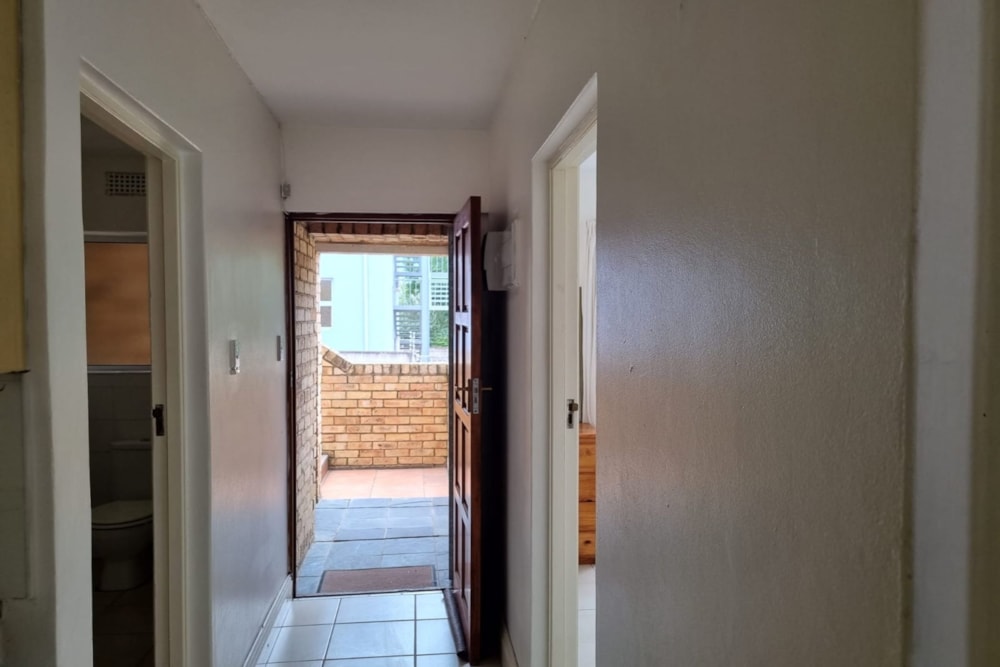 Apartment to rent in Grahamstown Central (Makhanda Central)  - 1GC1715190