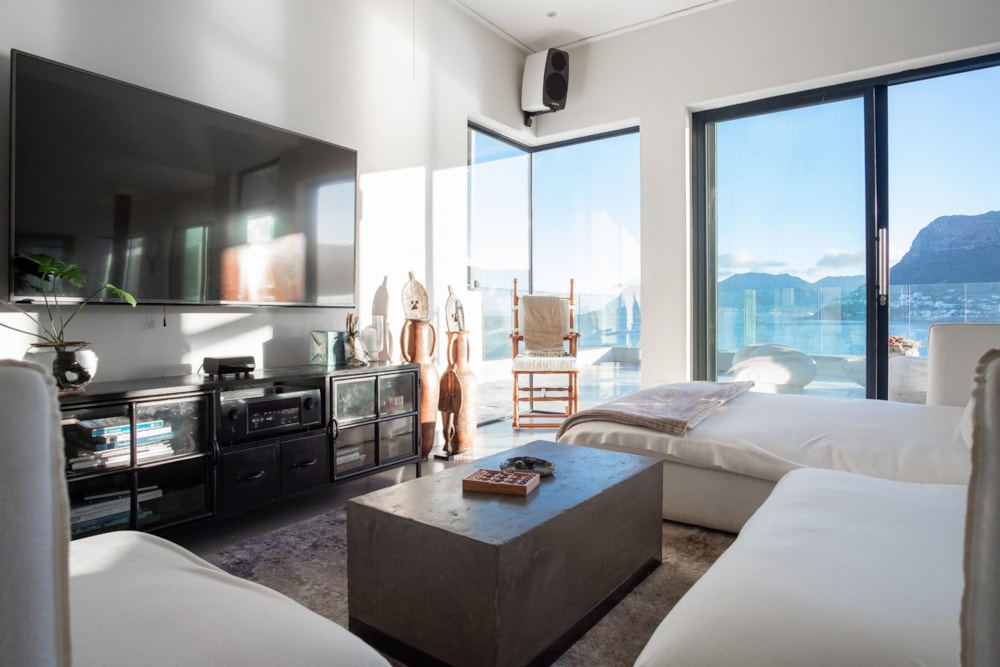 House sold in Clovelly, Cape Town - FH1695201 House sold in Clovelly, Cape Town - FH1695201