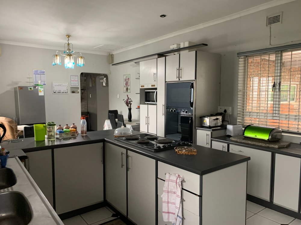 Single-storey house for sale in Dawncrest, Verulam - 1ND1600524