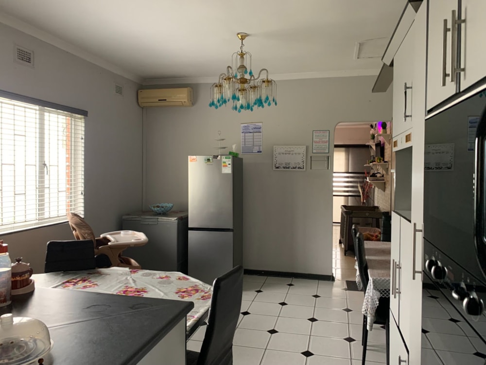 Single-storey house for sale in Dawncrest, Verulam - 1ND1600524