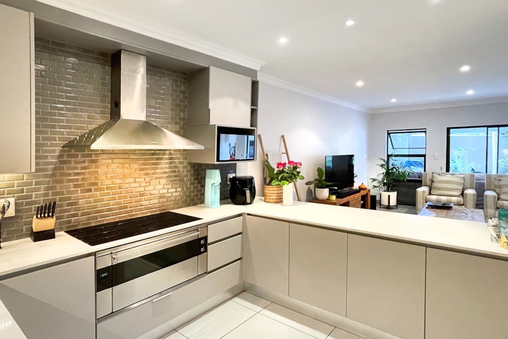 Garden apartment sold in Sandown, Sandton - HP1602201 Garden apartment sold in Sandown, Sandton - HP1602201