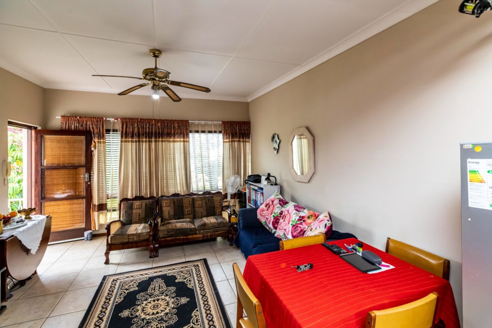 Apartment for sale in Beacon Bay - 1EZ1721080