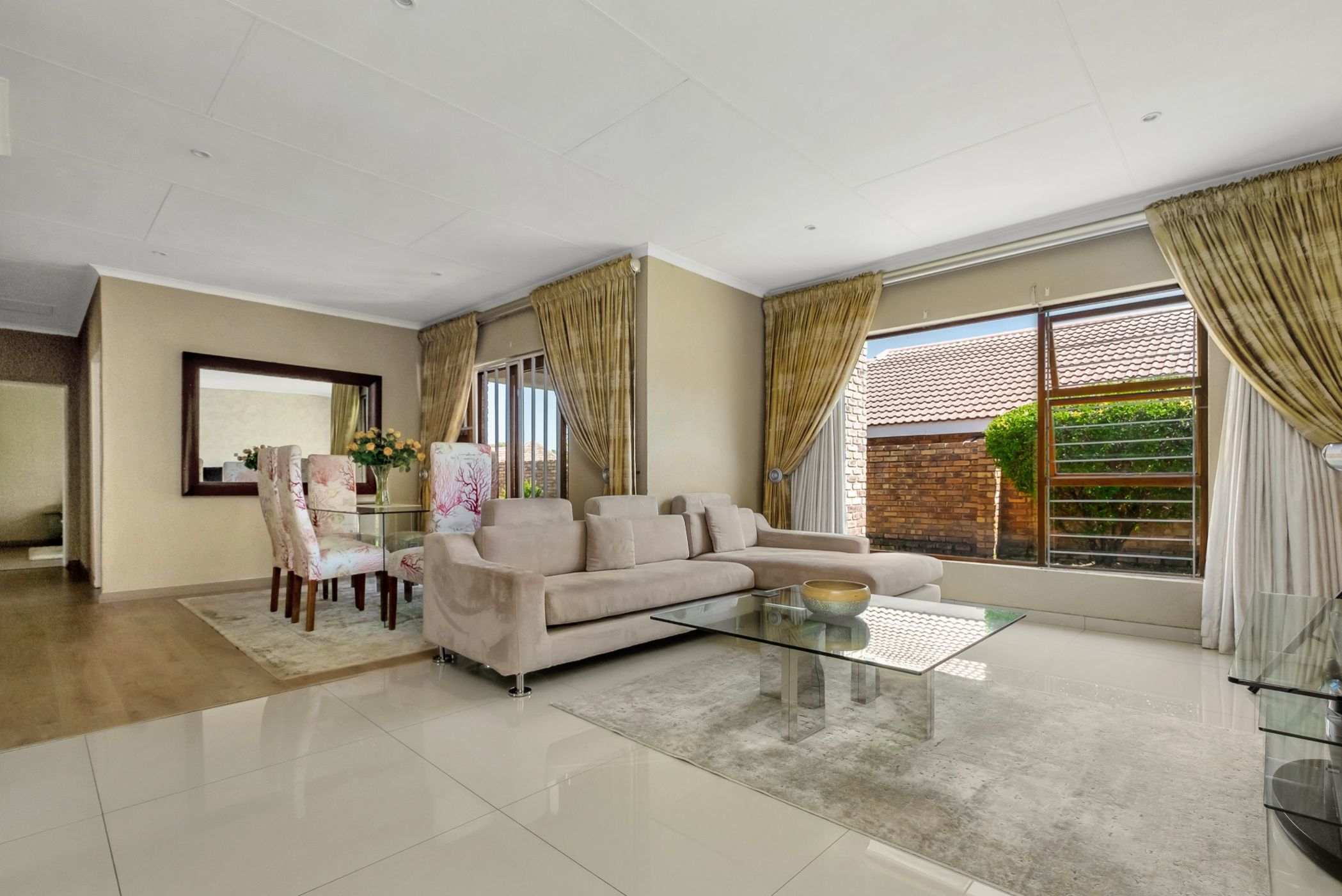 Townhouse for sale in Honeydew Manor - RAN1705851