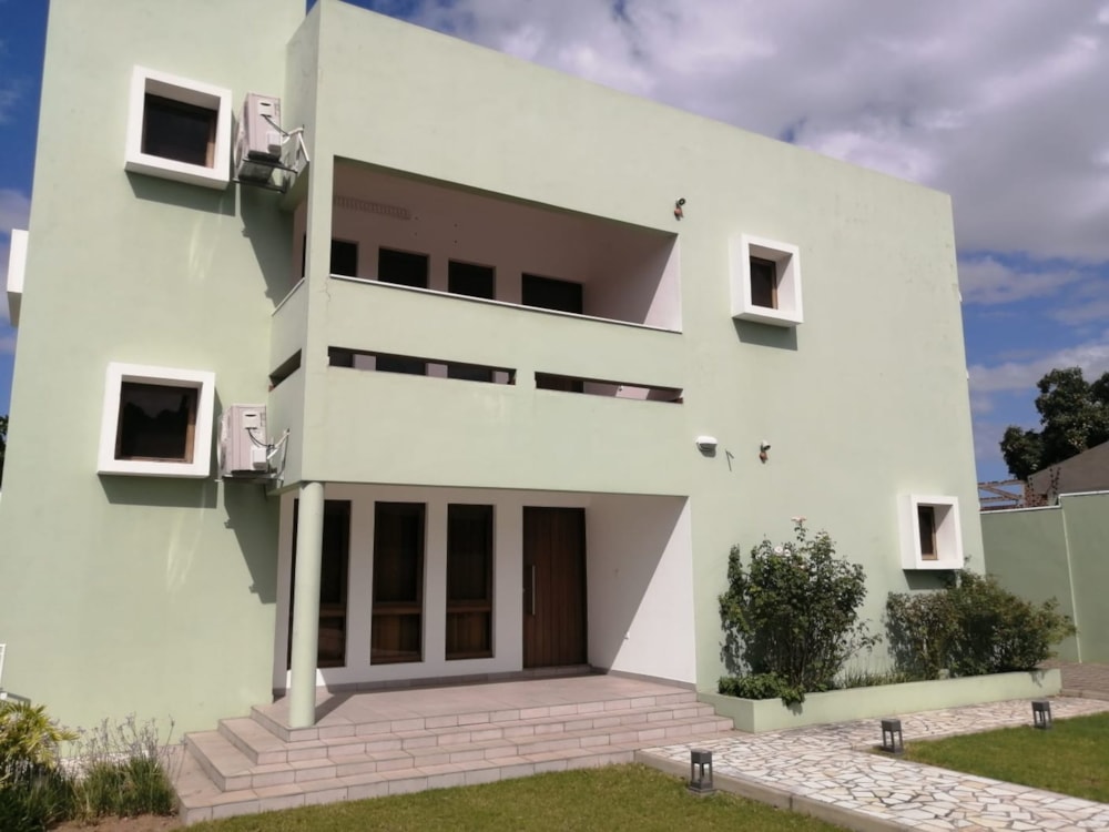 Double-storey house for sale in Matola, Mozambique - 3MQ1602070 Double-storey house for sale in Matola, Mozambique - 3MQ1602070