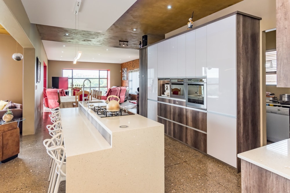 Security estate home for sale in Chancliff Ridge - 1KR1690585