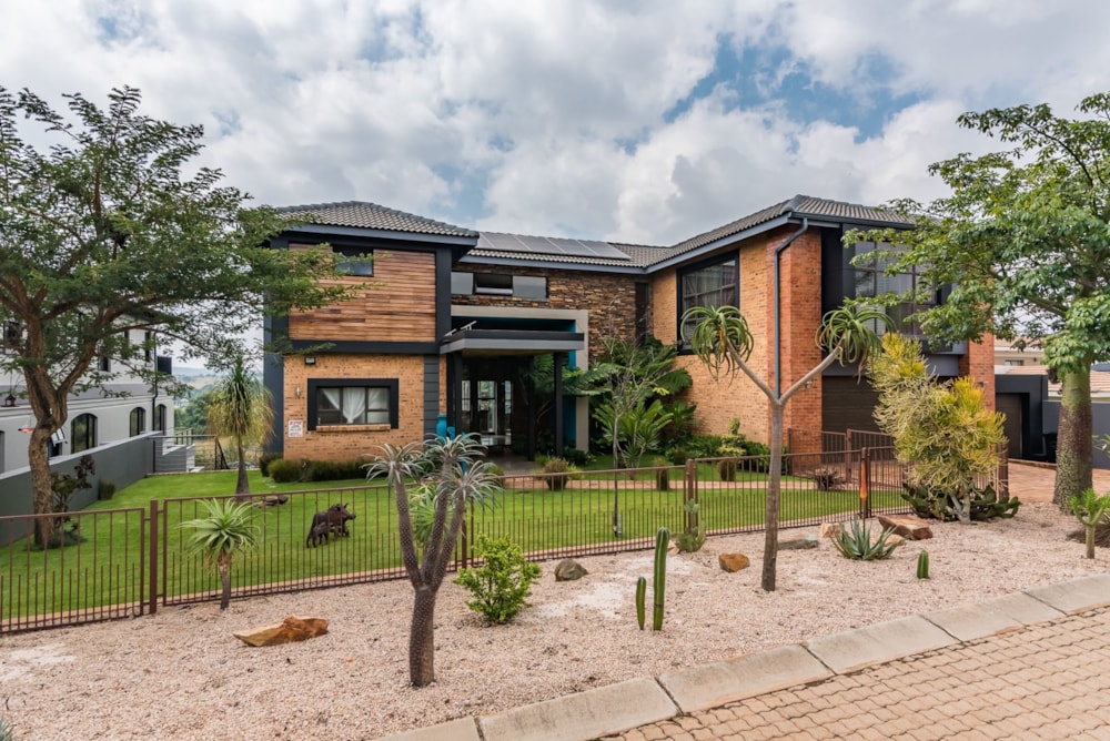 Security estate home for sale in Chancliff Ridge - 1KR1690585