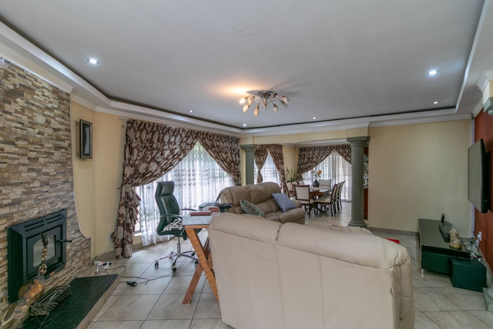 House let in Mayfield Park - 1GV1713159 House let in Mayfield Park - 1GV1713159