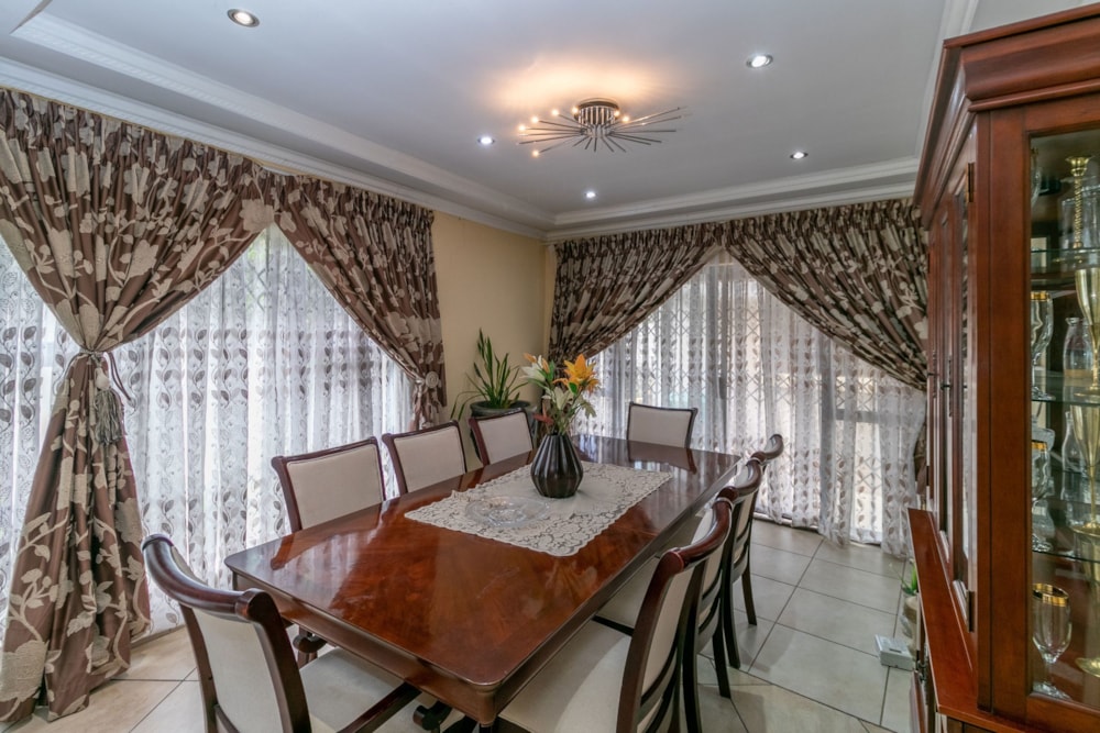 House let in Mayfield Park - 1GV1713159 House let in Mayfield Park - 1GV1713159