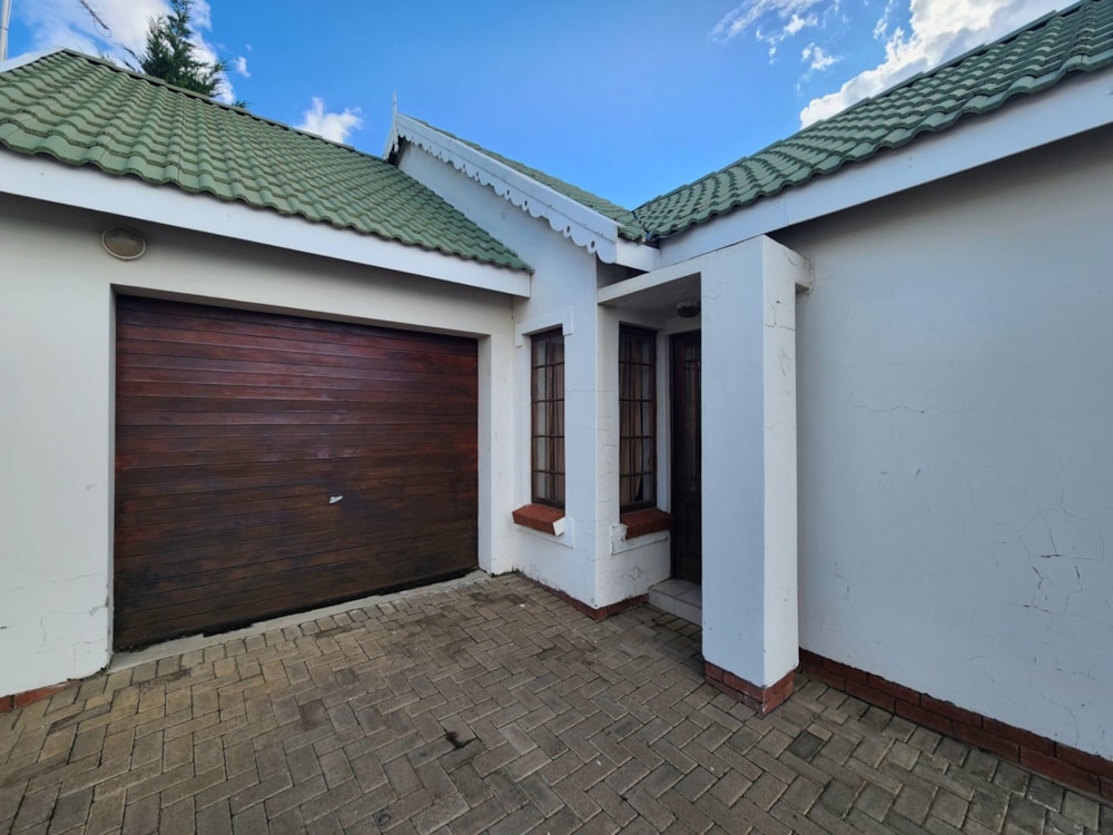 Townhouse for sale in Bayswater - 1BX1603800