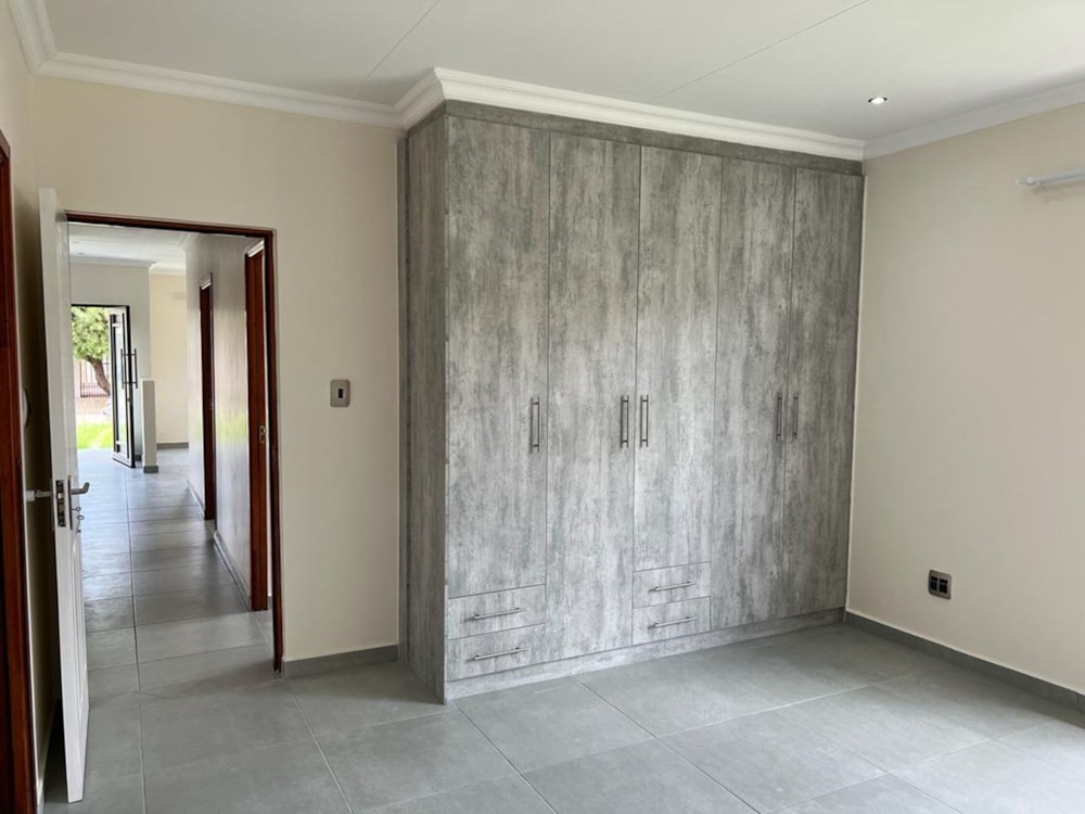 House for sale in Mandela View - 1BX1601496