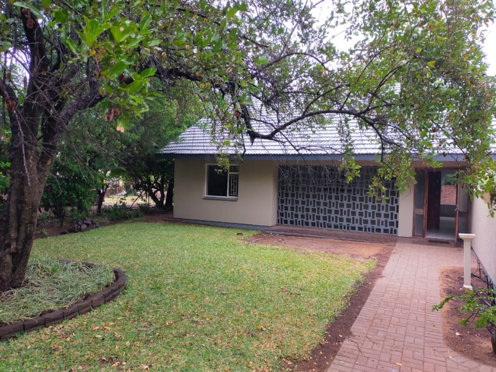 House let in Phalaborwa - 1PW1713021 House let in Phalaborwa - 1PW1713021