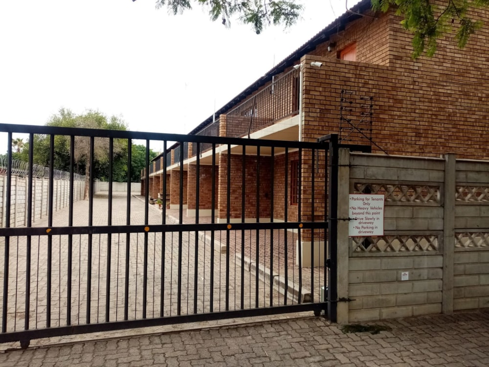 Double-storey apartment for sale in Annadale - 1PS1601305 Double-storey apartment for sale in Annadale - 1PS1601305